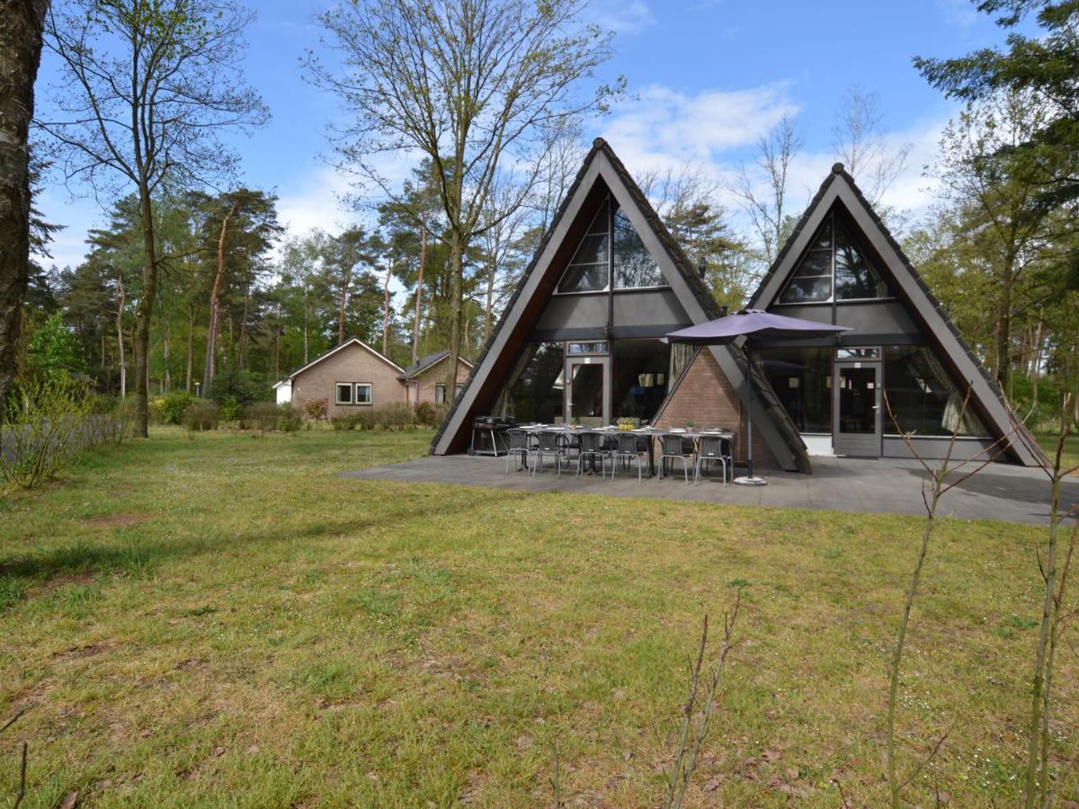 Unique Holiday Home in Stramproy near Forest Extérieur photo